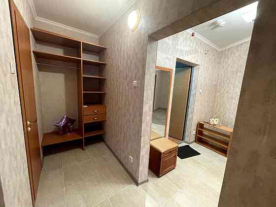 Оренда Квартира 2-кімнатна, 14/28 поверх на Урлівська, 34 Киев