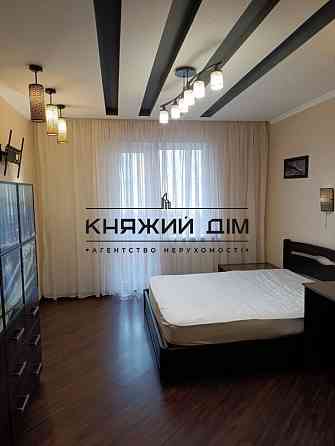 Оренда Квартира 3-кімнатна, 5/10 поверх на вул. Цветаевой Марины ул./ Олександри Екстер Київ