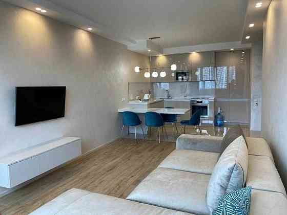 Продаж Квартира 3-кімнатна, 24/34 поверх на Берестейський вул., д. 5Б Киев