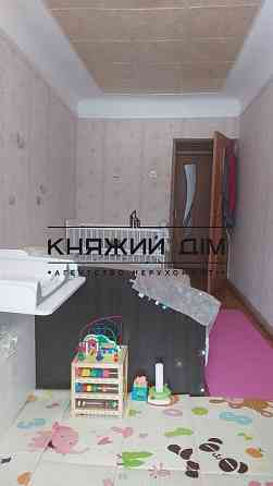 Продаж Квартира 3-кімнатна, 1/5 поверх на Воздухофлотский просп. Киев