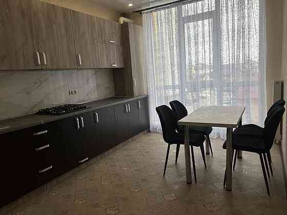 Оренда Квартира 3-кімнатна, 3/9 поверх на вул. Хіміків Івано-Франківськ