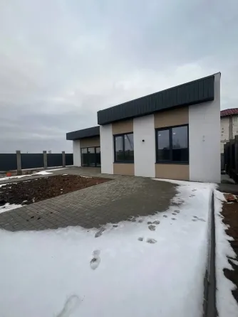 For sale 1-storey House with land 4.58 ares 98 sq.m 3 rooms at Стара люстдорфська Odessa