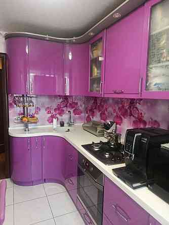 Продаж Квартира 3-кімнатна, 3/9 поверх на Газеты Правда пр., 115 Dnipro