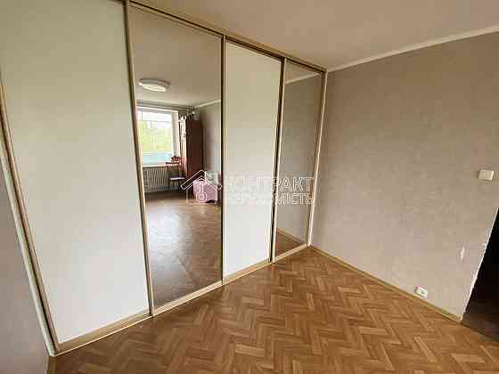 Продаж Квартира 4-кімнатна, 5/12 поверх на вул. Перемоги Харків