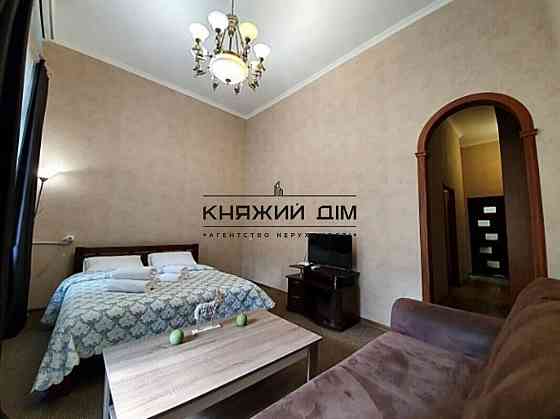 Оренда Квартира 2-кімнатна, 2/5 поверх на Костельная ул. Kiev