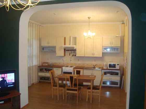 Оренда Квартира 2-кімнатна, 16/32 поверх на Гришко Михаила ул. Київ