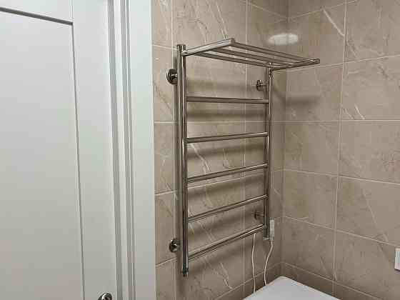 Продаж Квартира 3-кімнатна, 1/5 поверх на Парково-Сирецька вул., д. 10 Київ