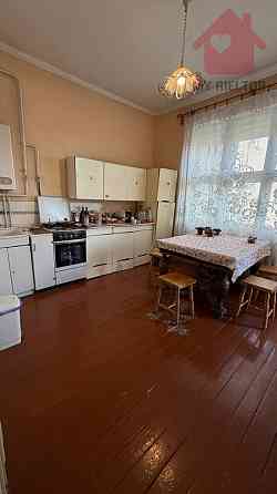 Продаж Квартира 3-кімнатна, 3/4 поверх на Гойди Uzhhorod