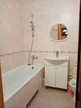 Оренда Квартира 1-кімнатна, 8/25 поверх на Олени Пчілки, 2б Kiev