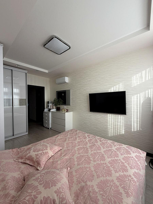 Продаж Квартира 2-кімнатна, 20/25 поверх на Драгоманова вул., д. 2-Б Київ - фото 6