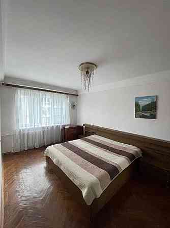 Оренда Квартира 3-кімнатна, 5/5 поверх на вул. Лейпцизька, 12 Київ