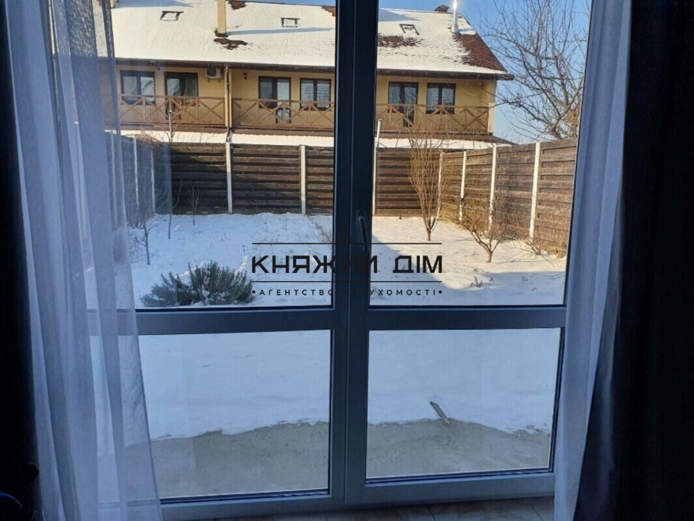 БЕЗ КОМИССИИ!!! Продажа отличного 3-х уровневого таунхауса в с. Новое. № 2211350 Нове - фото 8