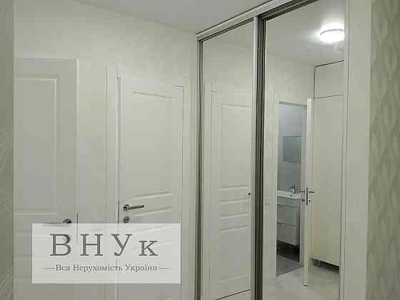 Продаж Квартира 3-кімнатна, 2/10 поверх на вул. Бандери С. Ternopil'