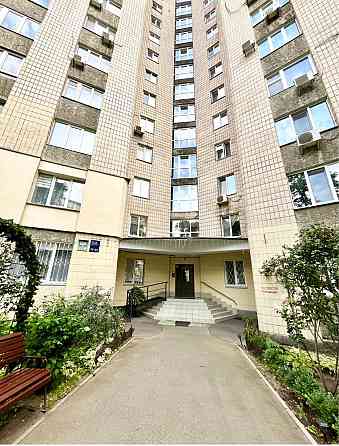 Продаж Квартира 3-кімнатна, 9/14 поверх на Олександра Кониського вул., д. 29-33 Київ