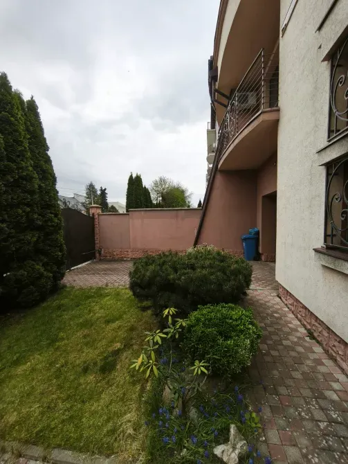 Оренда 2-поверховий Котедж з ділянкою 3 сот 180 кв.м 4 кімн. на Івана Франка 1Б Ужгород - фото 5