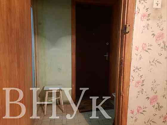 Продаж Квартира 3-кімнатна, 6/9 поверх на вул. Шафарика Львів