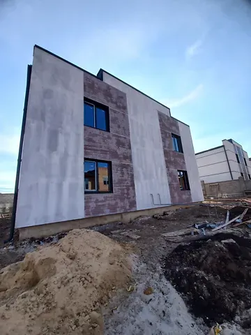 Продаж 2-поверховий   120 кв.м 4 кімн. на Кулика і Гудачека (Макарова) вулиця Рівне - фото 1