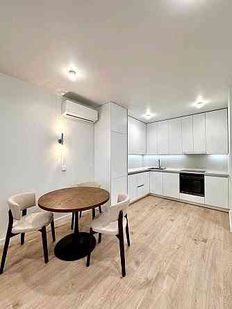 Продаж Квартира 1-кімнатна, 24/25 поверх на Олександра Олеся вул., д. 8/17 Київ