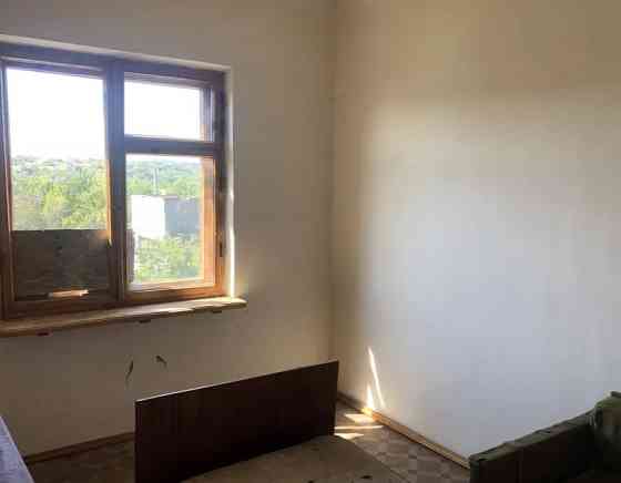 Двухэтажный дом в ближнем пригороде Одессы Нерубайське