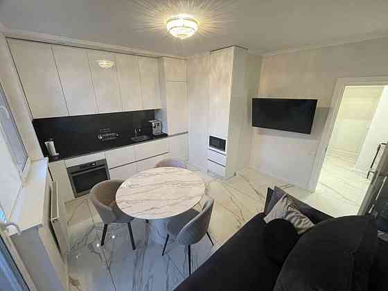 Продаж Квартира 1-кімнатна, 12/18 поверх Київ