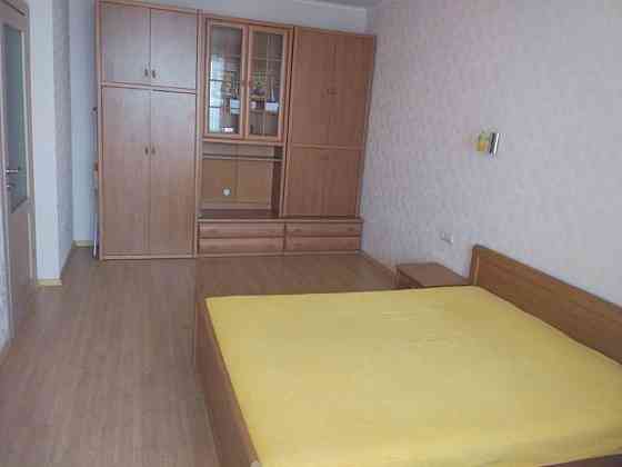 Оренда Квартира 2-кімнатна, 18/27 поверх на ул. Анны Ахматовой, 13-д Київ