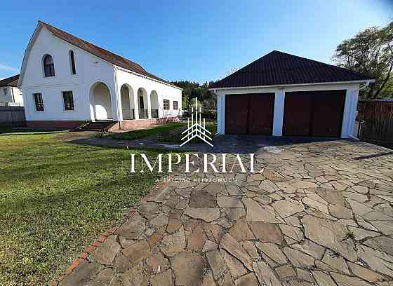 Продаж 2-поверховий Будинок з ділянкою 30 сот 220 кв.м 4 кімн. на Володимирська вул. Bilohorodka