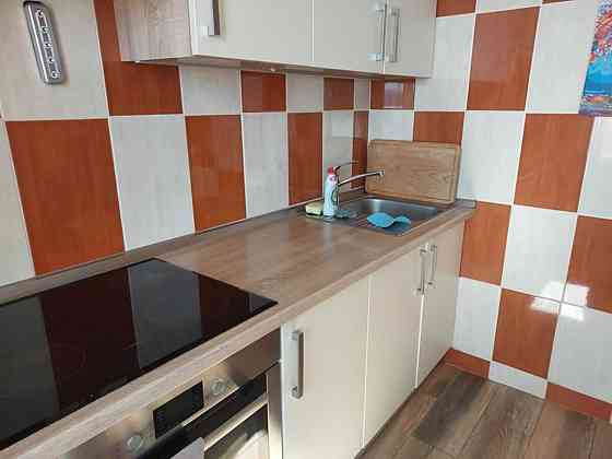 Оренда Квартира 1-кімнатна, 18/18 поверх на Уборевича, 29/22 Киев