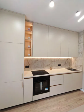 Продаж Квартира 1-кімнатна на ул. Краснова, 1б Одесса