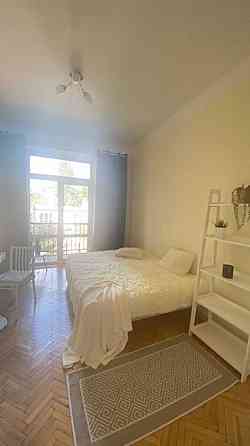 Оренда Квартира 2-кімнатна, 3/5 поверх на Миколи Міхновського, 32а Киев