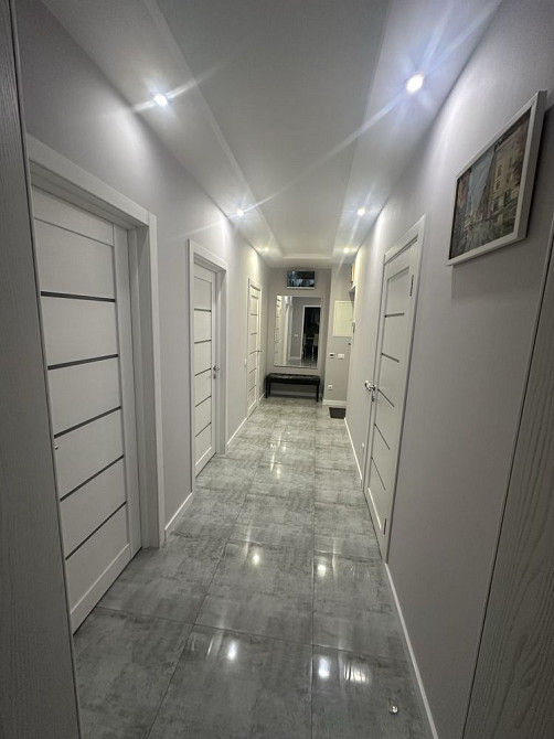 Продаж Квартира 2-кімнатна, 17/24 поверх на Драгоманова вул., д. 10 Київ - фото 2