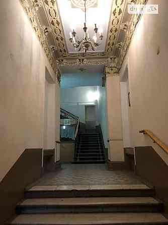 Оренда Квартира 3-кімнатна, 5/5 поверх на ул. Михайловская Киев