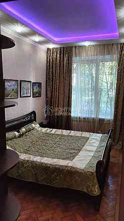 Оренда Квартира 3-кімнатна, 1/4 поверх на вул. Чичібабіна Kharkiv