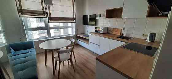 Оренда Квартира 1-кімнатна, 11/25 поверх на Камянська, 128 Kiev