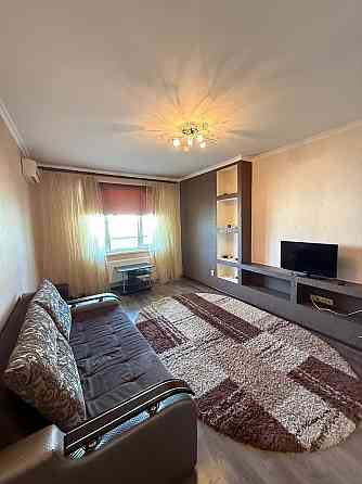 Оренда Квартира 1-кімнатна, 24/26 поверх на Драгоманова, 6/1 Киев