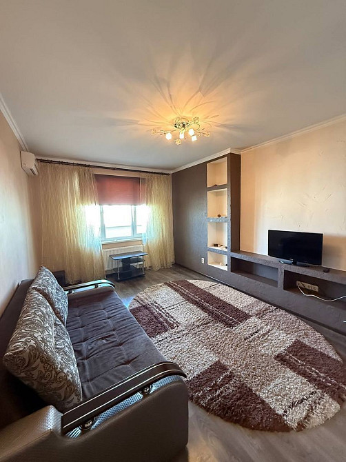 Оренда Квартира 1-кімнатна, 24/26 поверх на Драгоманова, 6/1 Киев - изображение 2