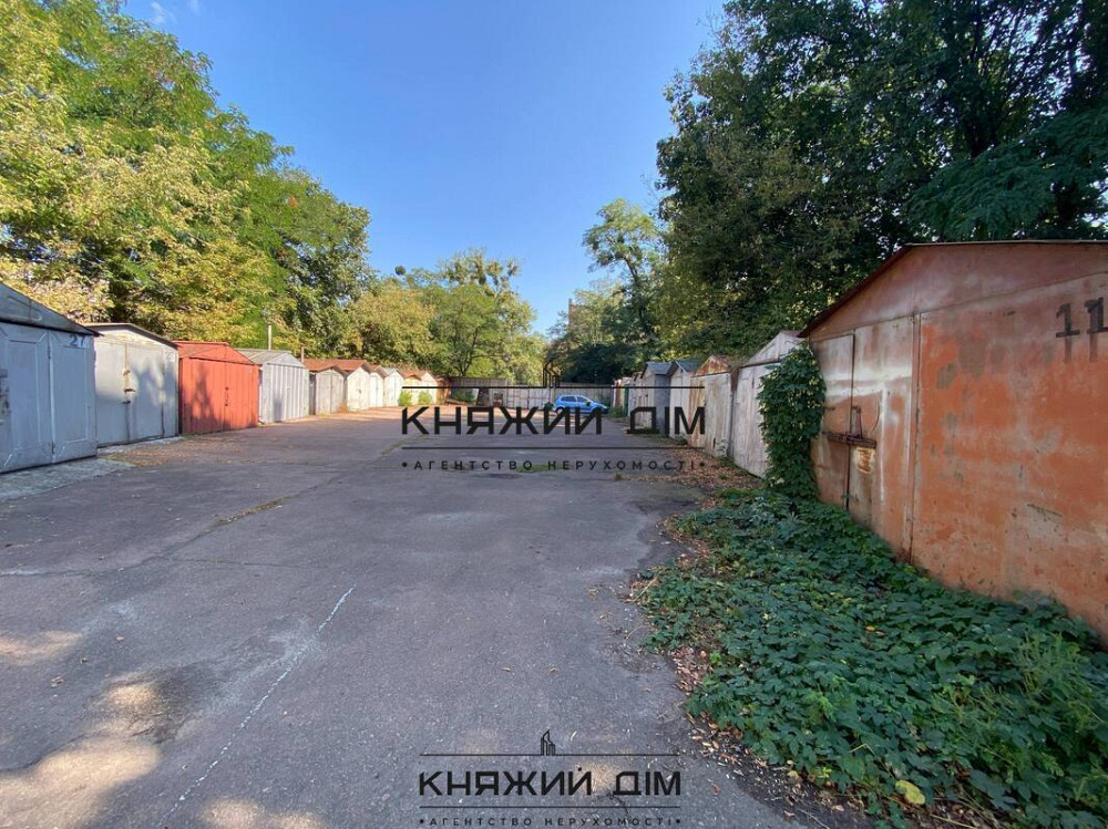 Продаж Гараж Солом'янський р-н Закрита територія кооператив Kiev - photo 1