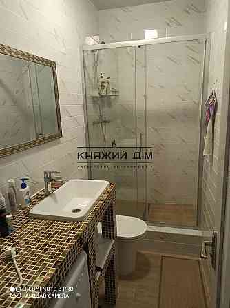 Оренда Квартира 2-кімнатна, 16/24 поверх на Ясиноватский пер. Київ