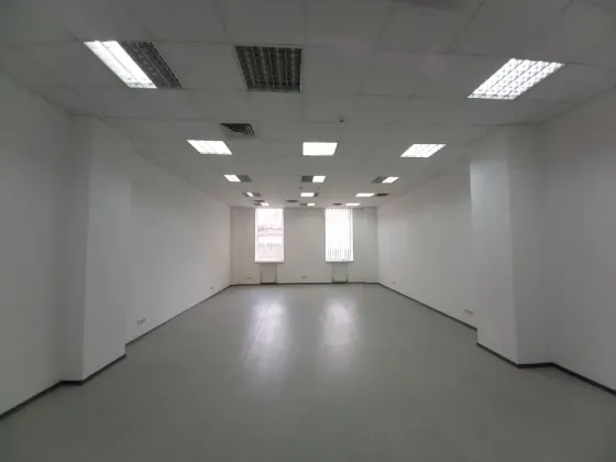 Сдаётся Офисные помещения площадь 1323 кв.м  Днепр Кельнський бульвар Днепр