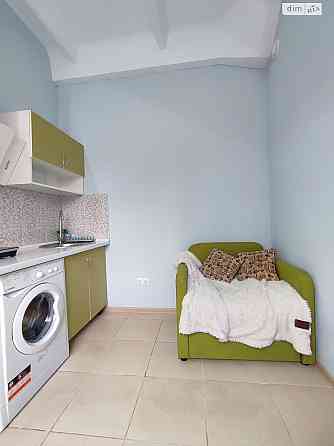 Оренда Квартира 1-кімнатна, 1/3 поверх на пр. Сирецький, 40 Kiev