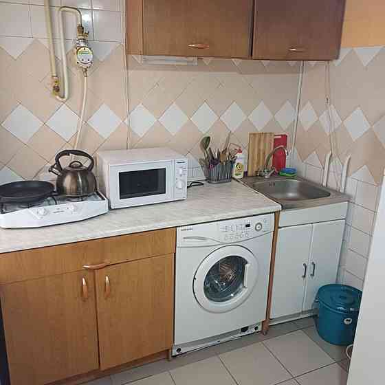 Оренда Квартира 1-кімнатна, 1/5 поверх на Павла Вірського, 5 Київ