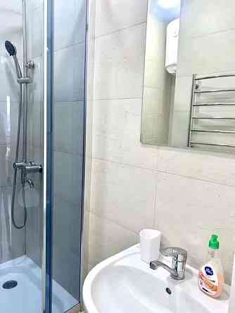 Оренда Квартира 1-кімнатна, 4/25 поверх на Надднепрянское шоссе, 2а Киев