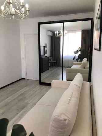 Оренда Квартира 1-кімнатна, 11/25 поверх на ул. Урловская Kiev