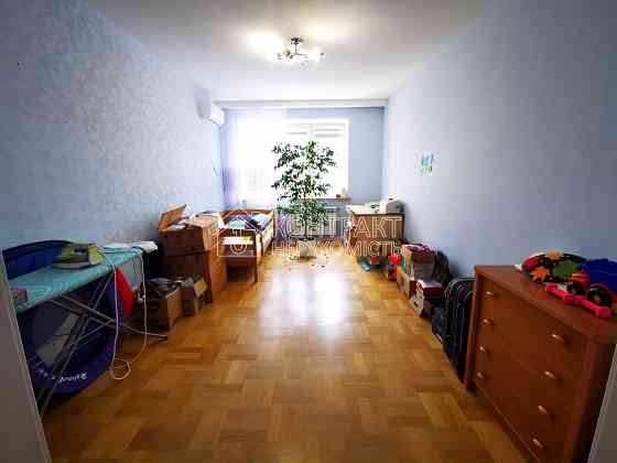 Продаж Квартира 3-кімнатна, 9/9 поверх на вул. Кричевського Харків
