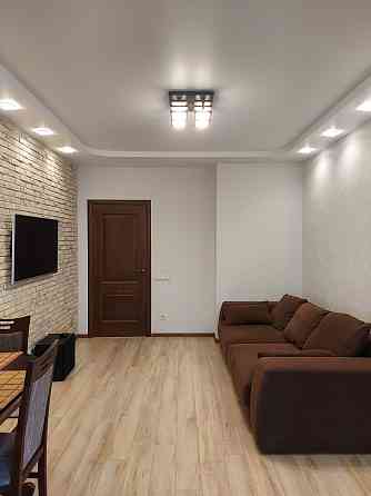 Продаж Квартира 2-кімнатна, 21/25 поверх на Василя Липківського (раніше Урицького) вул., д. 37Б Київ