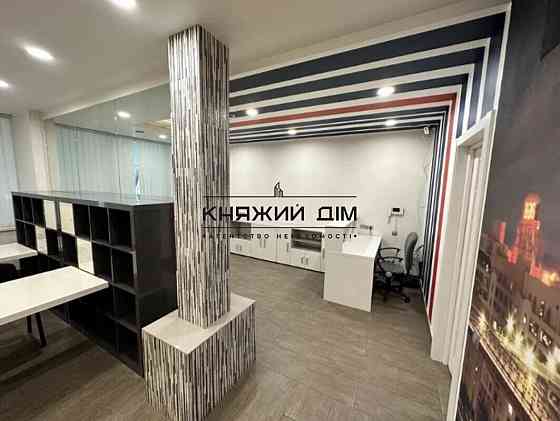 Оренда офісне приміщення на Щорса ул. поверх - 1/22 Київ