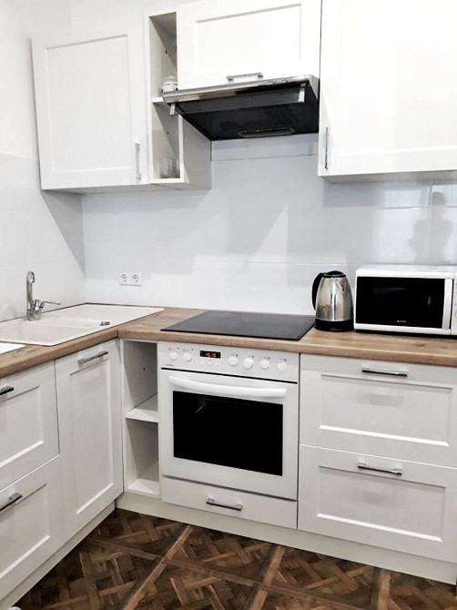 Оренда Квартира 1-кімнатна, 5/25 поверх на Центральная ул., 19 а Київ - фото 2