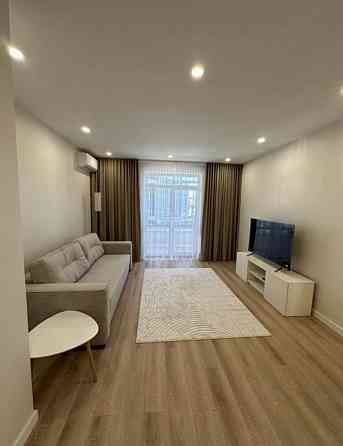 Оренда Квартира 3-кімнатна, 2/7 поверх на вул. Володимира Великого Львів