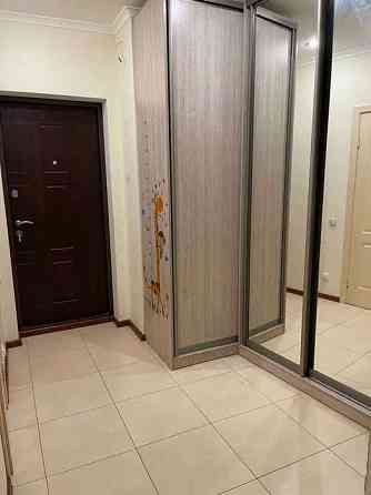 Оренда Квартира 1-кімнатна, 23/25 поверх на ул. Урловская Kiev