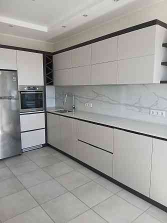 Продаж Квартира 3-кімнатна, 19/19 поверх на Жемчужная улица, 12 Одеса