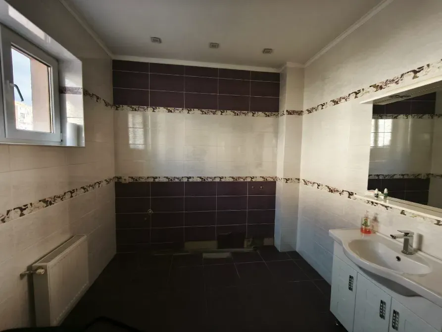 Здається Офісні приміщення площа 76 кв.м 2-й поверх Ужгород Тлехаса 16 Ужгород - фото 9